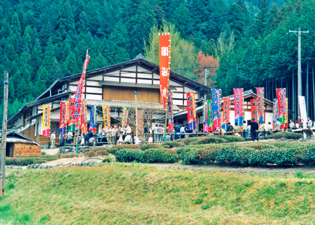 加子母地区歌舞伎かしも明治座画像